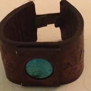 Leather bracelet/ Green stone